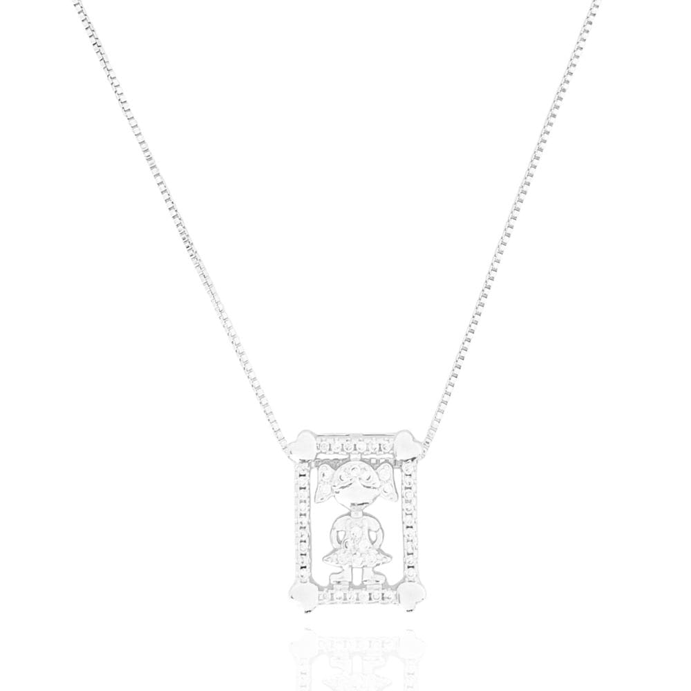 Colar Retângulo Cravejado Com Menina Banhado a Prata