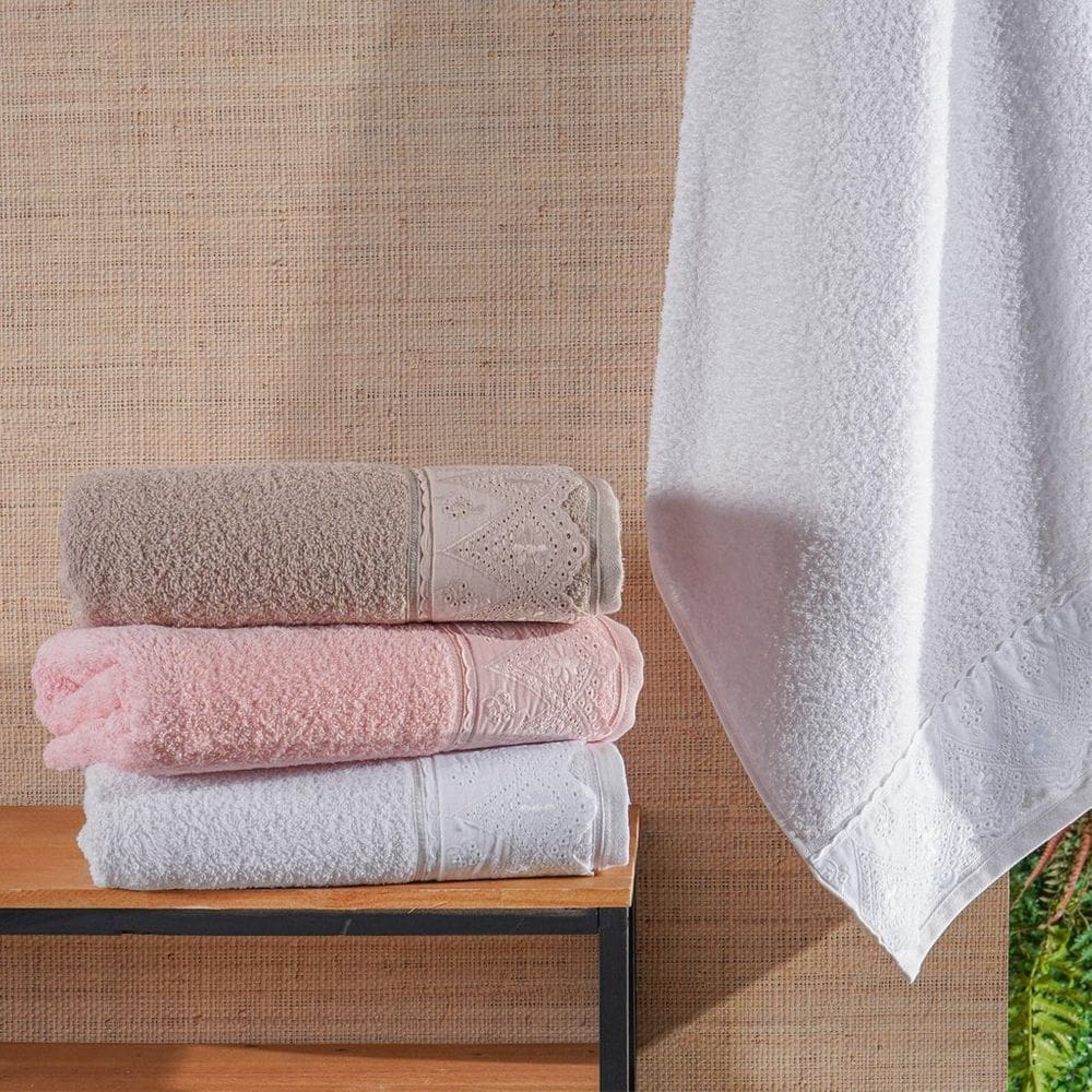 Toalha de Banho Broderie 100% Algodão 400g/m² 70x135cm