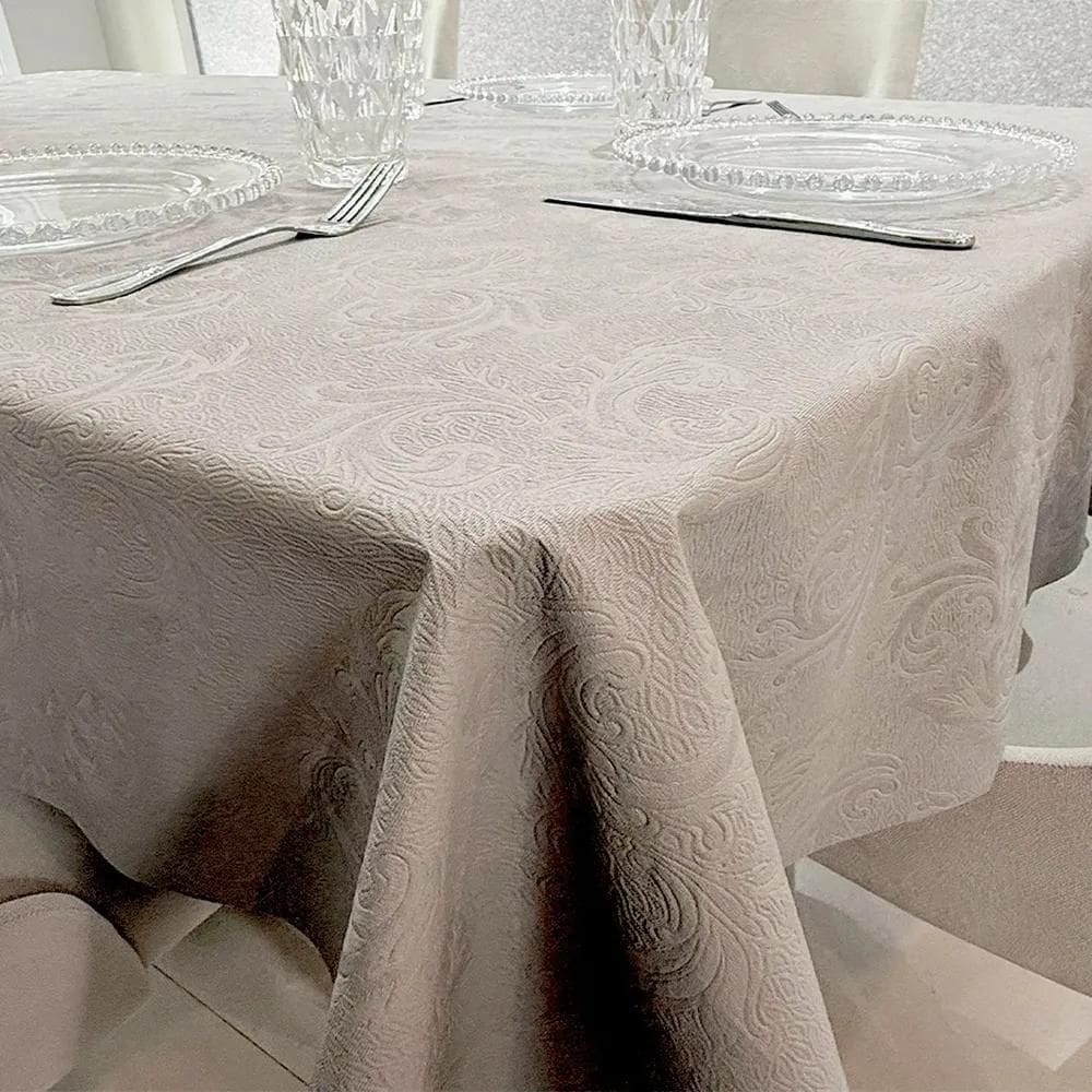 Toalha De Mesa 6 Lugares Jacquard Pvc Flanelado Impermeável