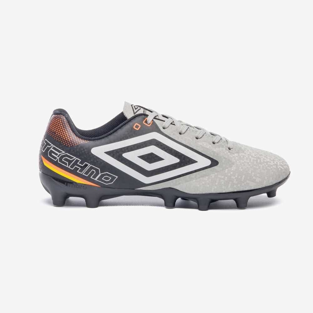 Chuteira Campo Umbro Techno II