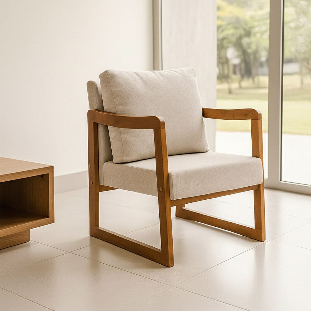 Poltrona Decorativa com Braço em Madeira Maciça Alice Linho Bege