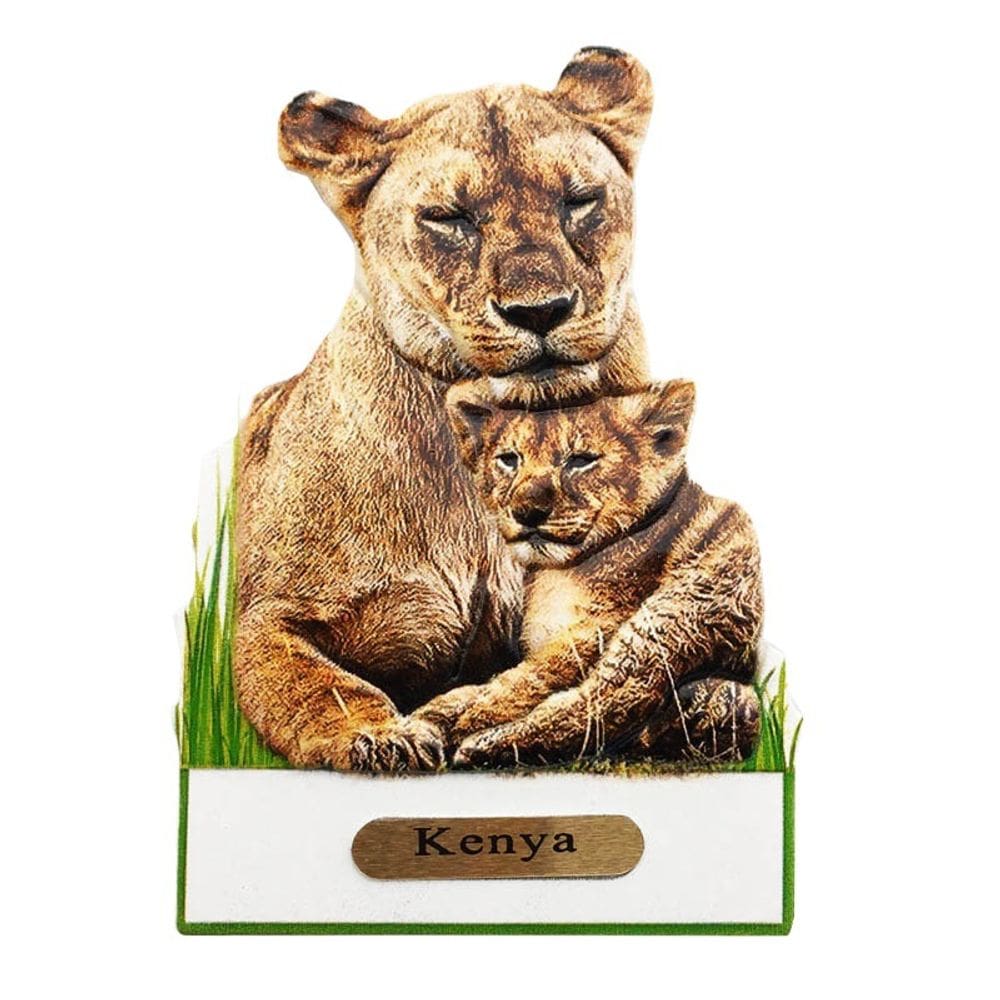 Ímã de geladeira Kenyas Souvenir 3D Resin Lioness com design de filhote