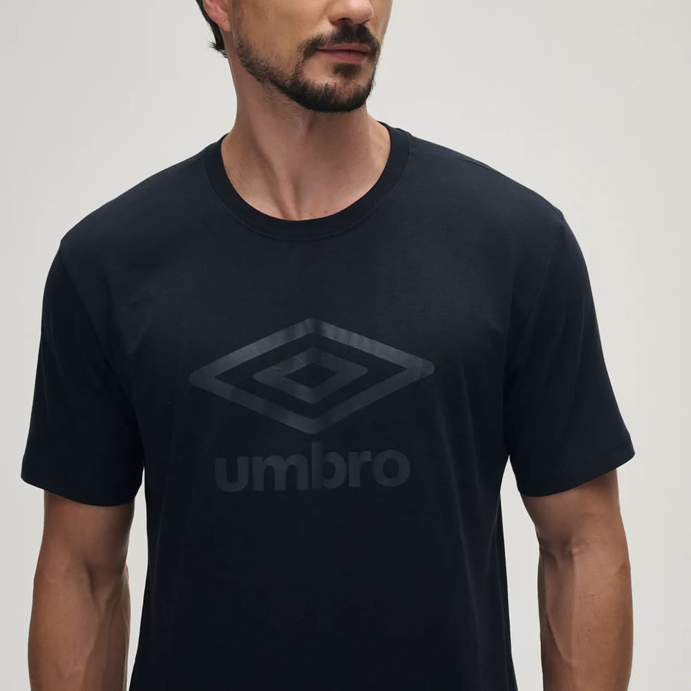Camiseta Casual Masculino Umbro Essential Comfy