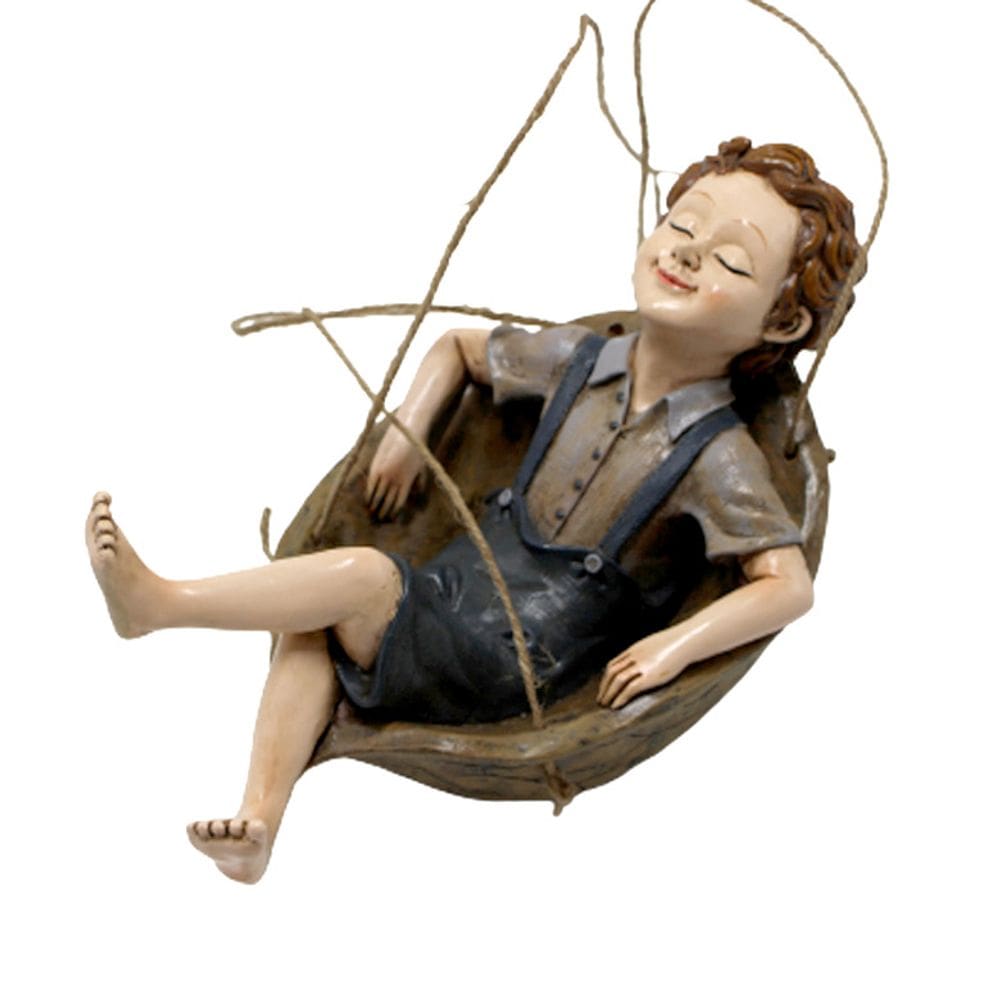Escultura de decoração de jardim Boy on Swing Resin 20,5 cm