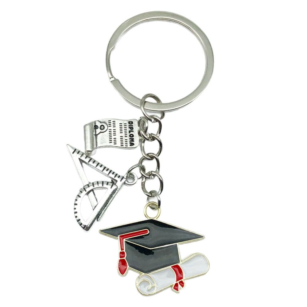Chaveiro de formatura com diploma, boné de formatura e régua