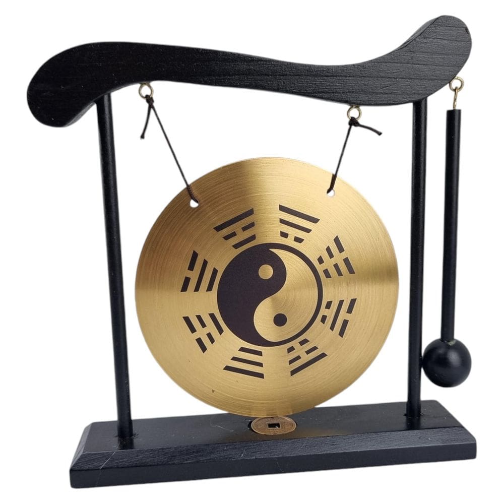 Gongo De Mesa Com Estrutura De Madeira E Símbolo Yin Yang