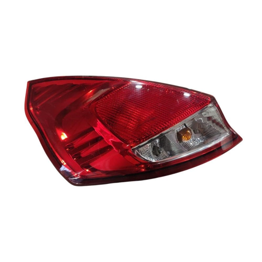Lanterna Esquerda New Fiesta Hatch 2014 A 2017 Com Detalhe