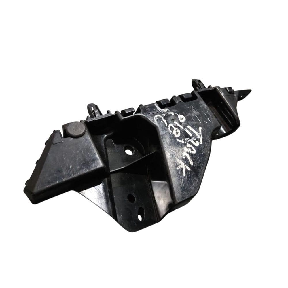 Guia Suporte Parachoque Dianteiro Esquerdo Tracker 2018