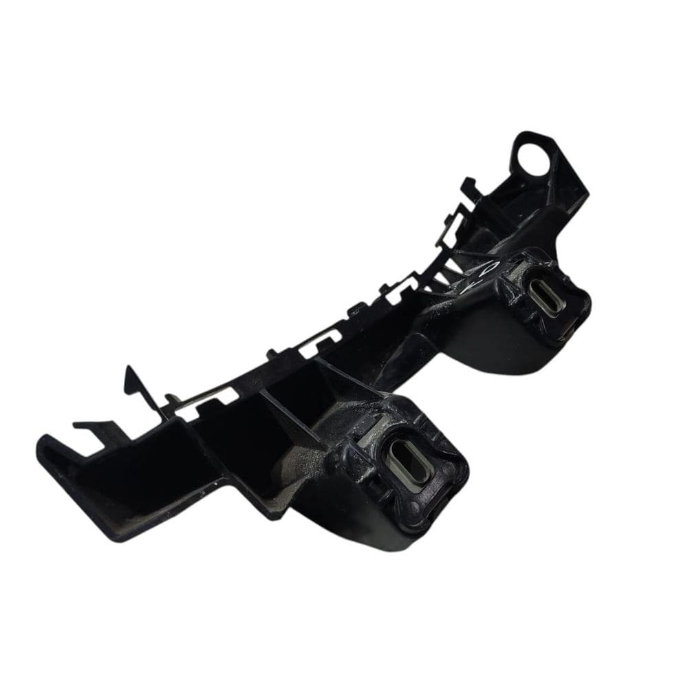 Guia Parachoque Traseiro Direito Mercedes Benz C180 2016