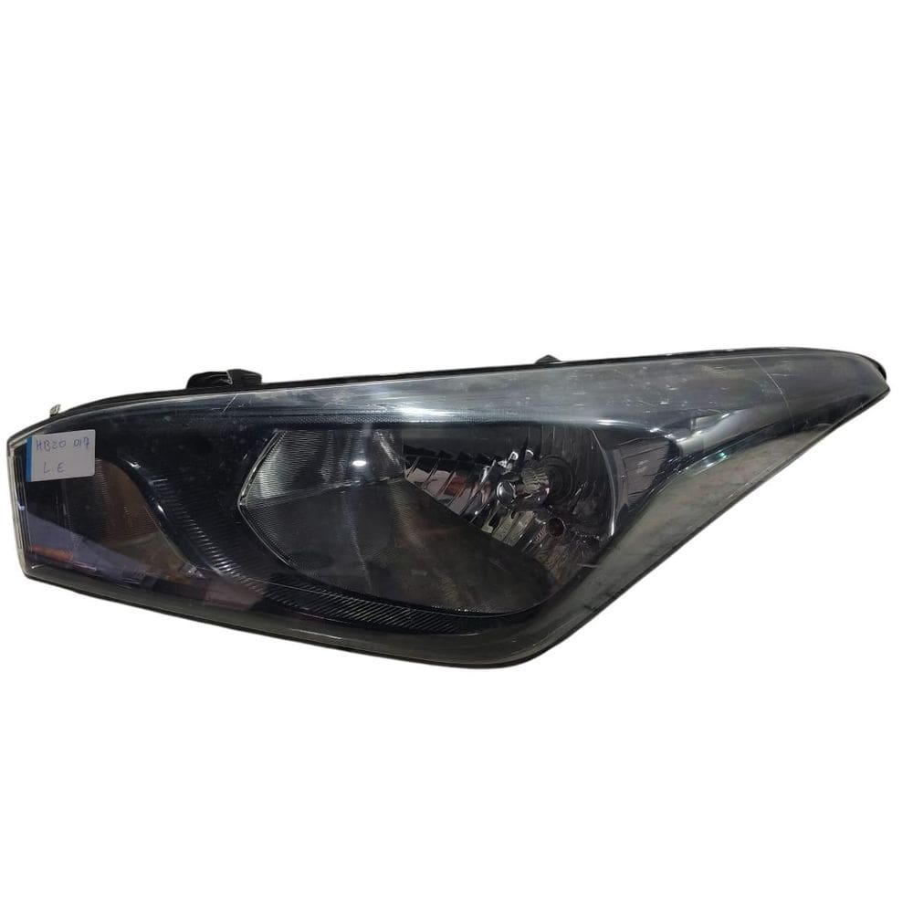 Farol Esquerdo Hb20 2013 A 2017 Máscara Negra Detalhe