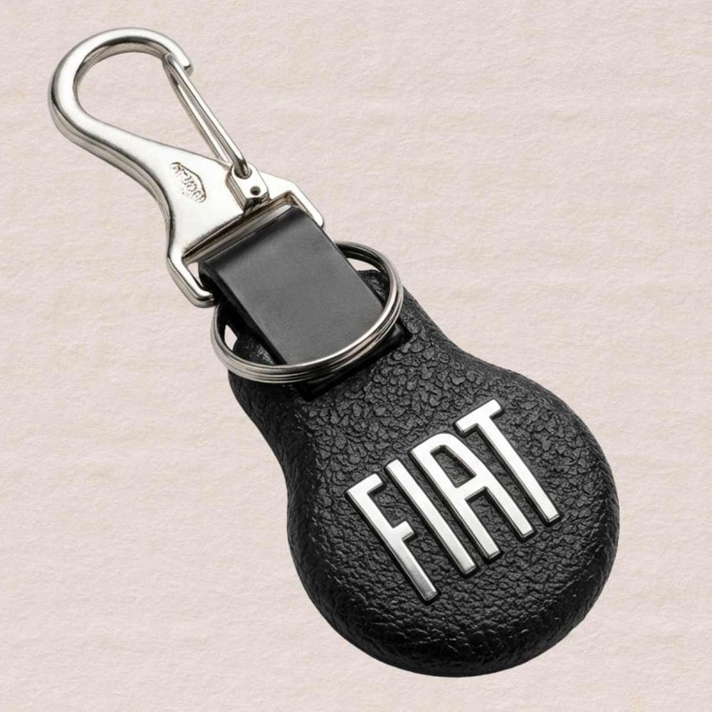 Chaveiro Resistente Carro FIAT Texturizado c/ Mosquetão