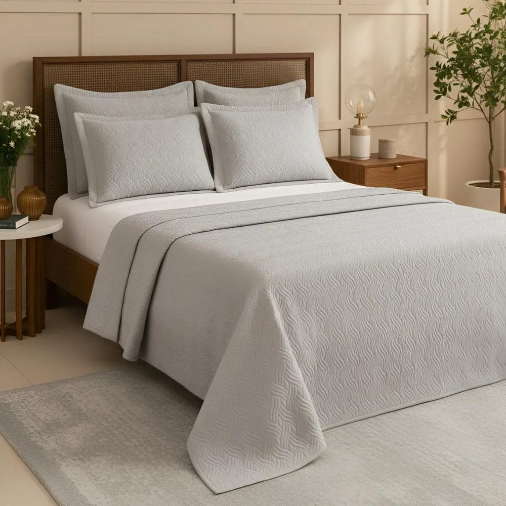 Colcha Queen Amber 250 Fio Bordada Luxo Conforto E Qualidade