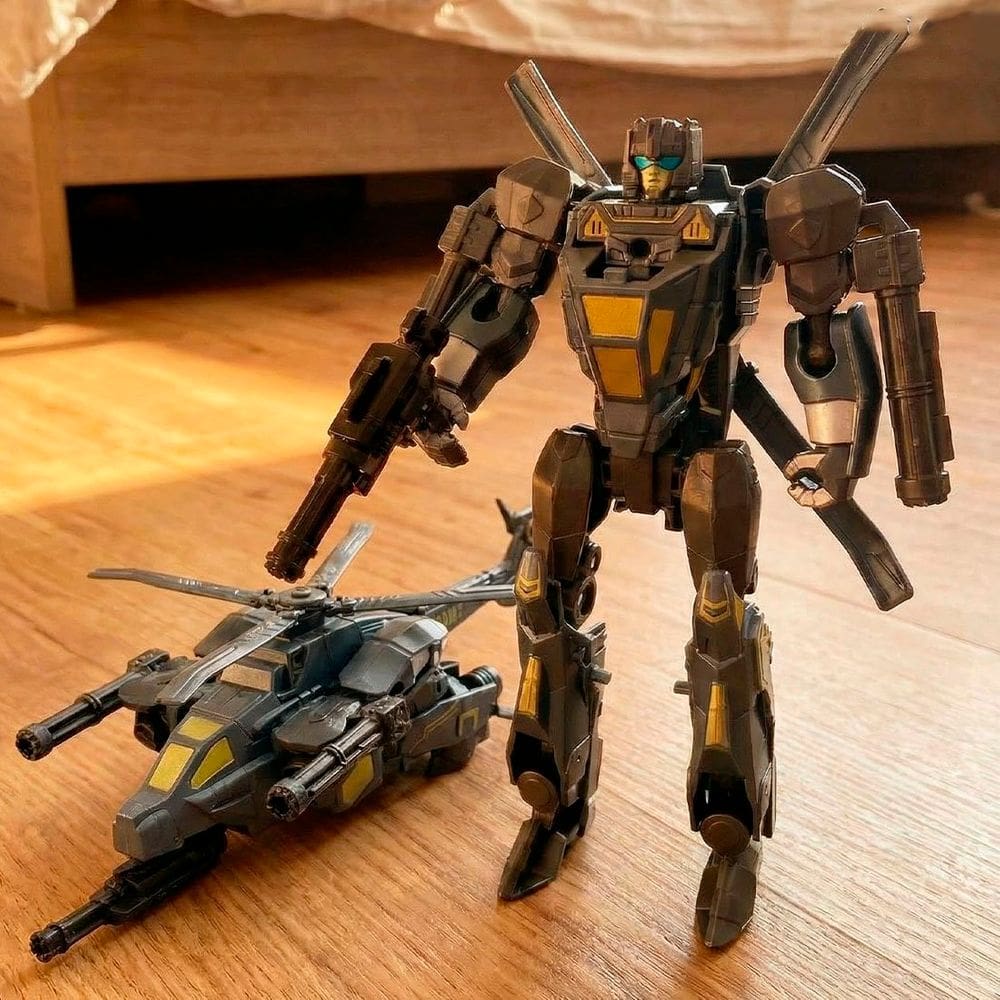 Brinquedo Boneco Robô Militar Guerreiro Transforma Aeronave
