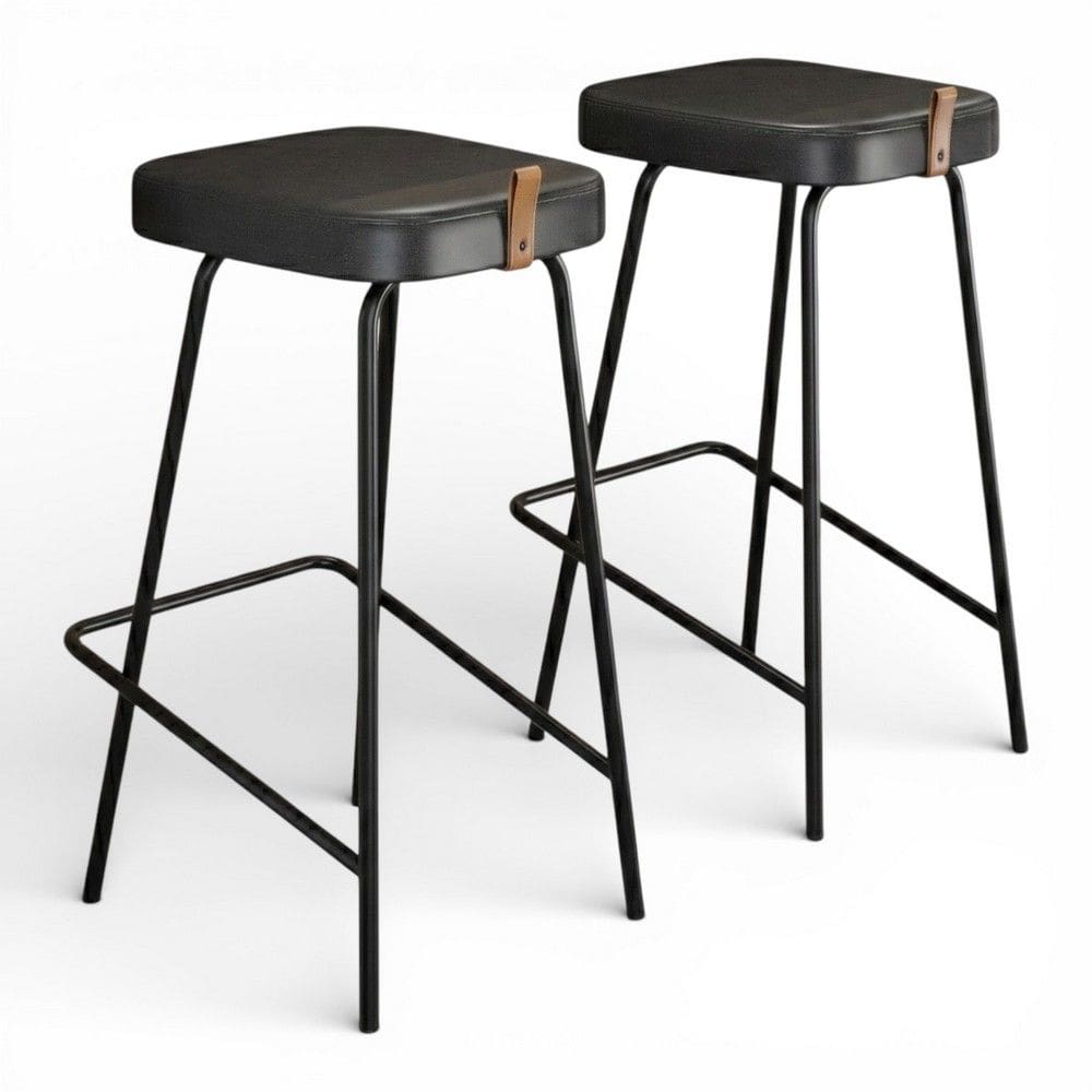 Kit 02 Banquetas Altas Cozinha e Área Gourmet Vik Estofada Couríssimo Preto - Desk Design