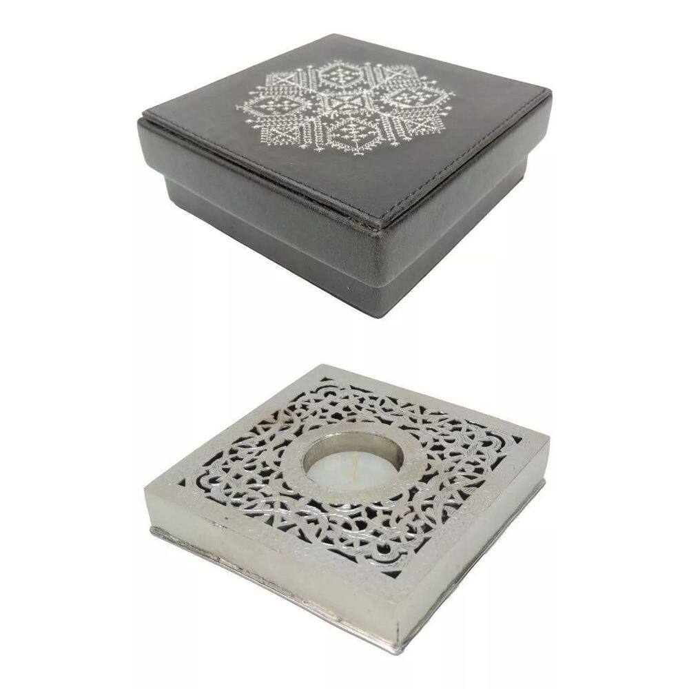 Velario Porta Velas Com Vela Cinzelado Em Buril Com Estojo