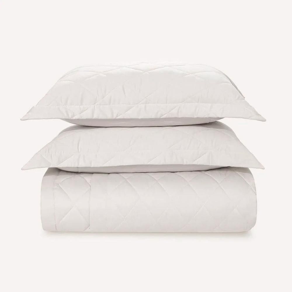 Colcha Casal Karsten com 2 Porta Travesseiros Cetim 300 Fios Bossa Branco
