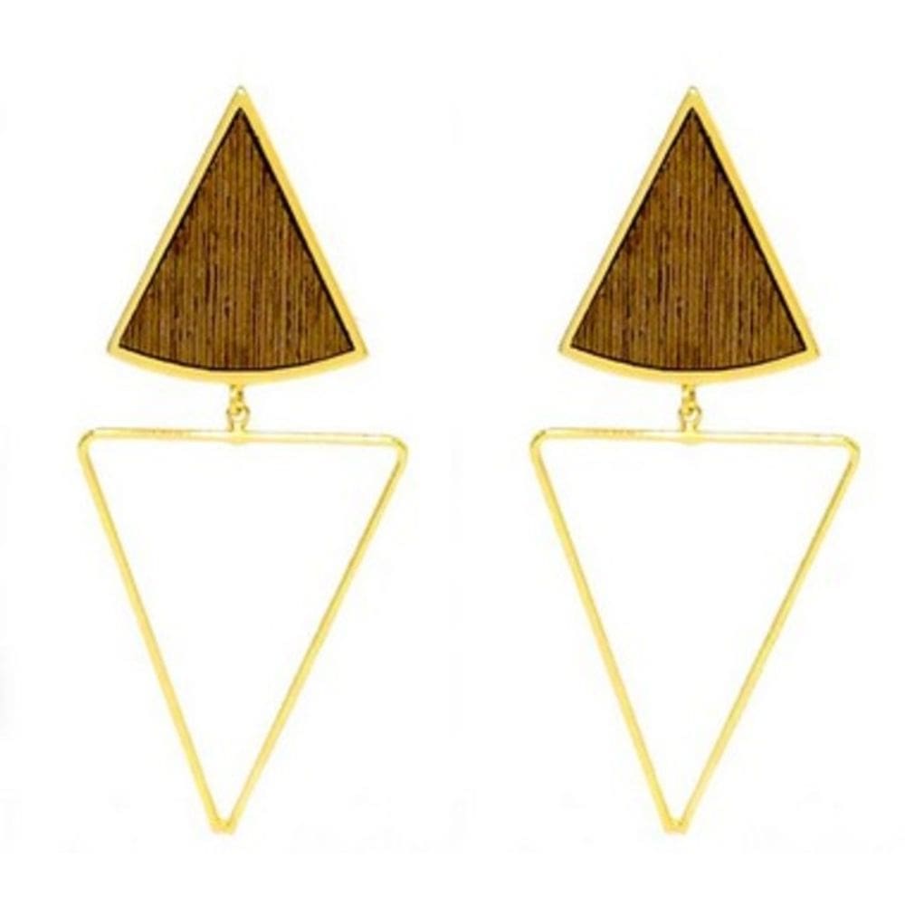 Brinco Maxxi Folheado a Ouro 18k com Base em Madeira