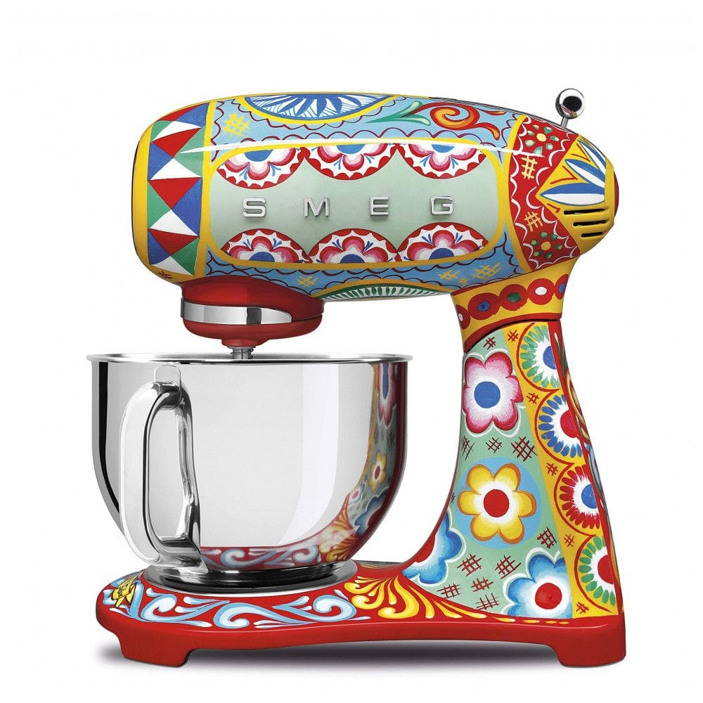 Batedeira planetária 4,8L Smeg Dolce & Gabbana Sicily Is My Love retrô com 10 velocidades e tigela inox, 600W, 110V