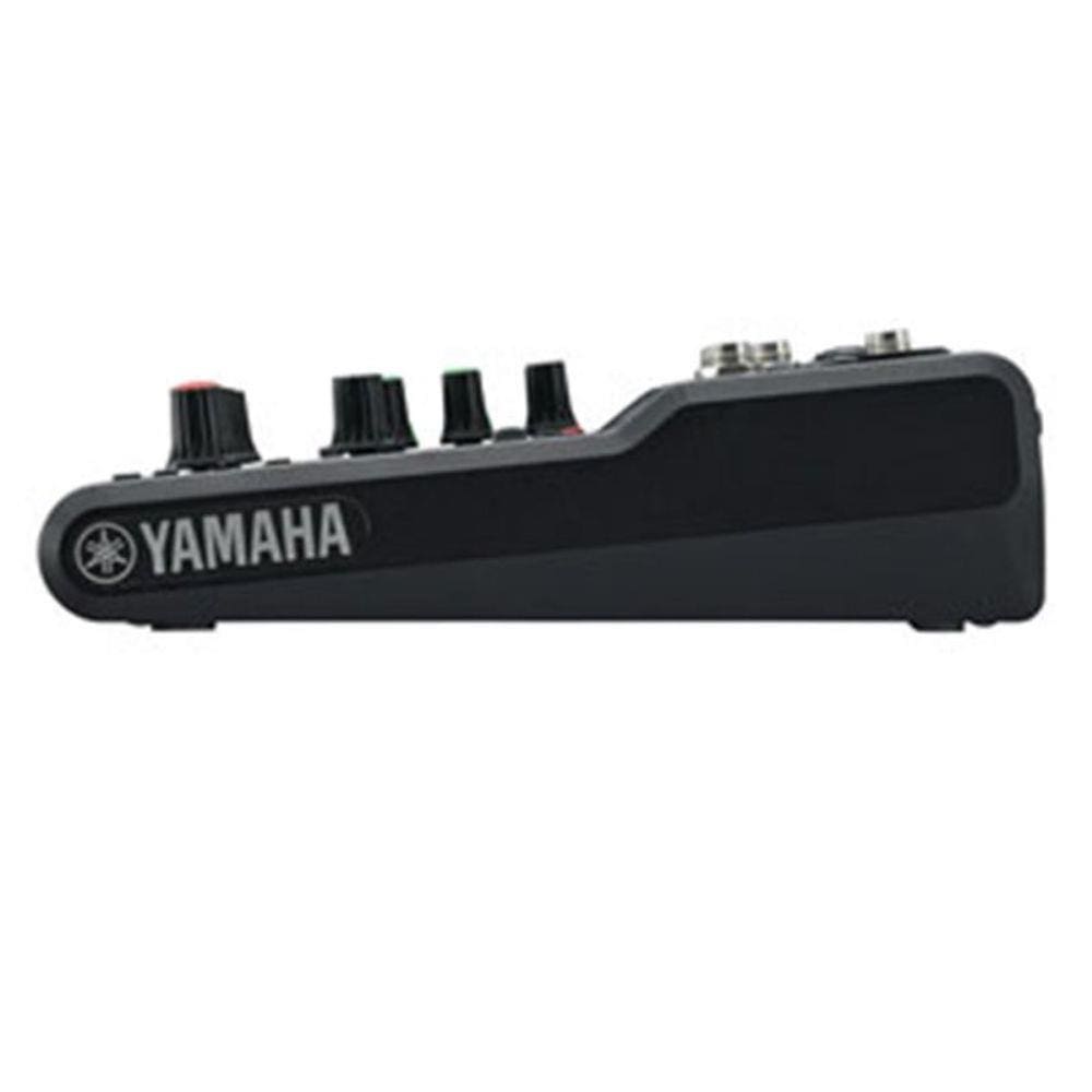 Mesa de Som Yamaha MG06 6 canais 2 Entradas de Mic Saída XLR