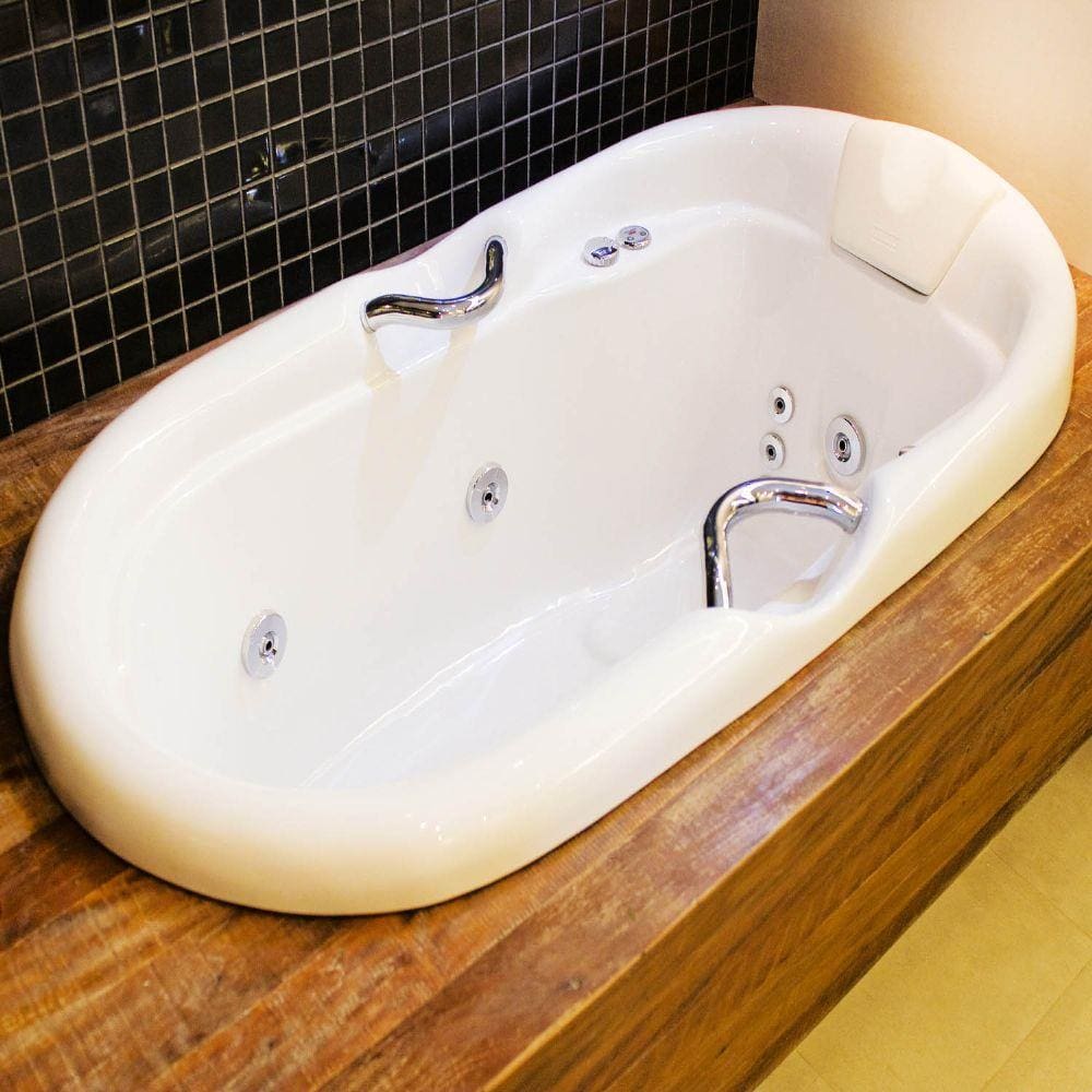 Banheira de Hidromassagem Ouro Fino Acrilnew SemiOval Premium 1,56m x 85cm x 53cm 05 Jatos