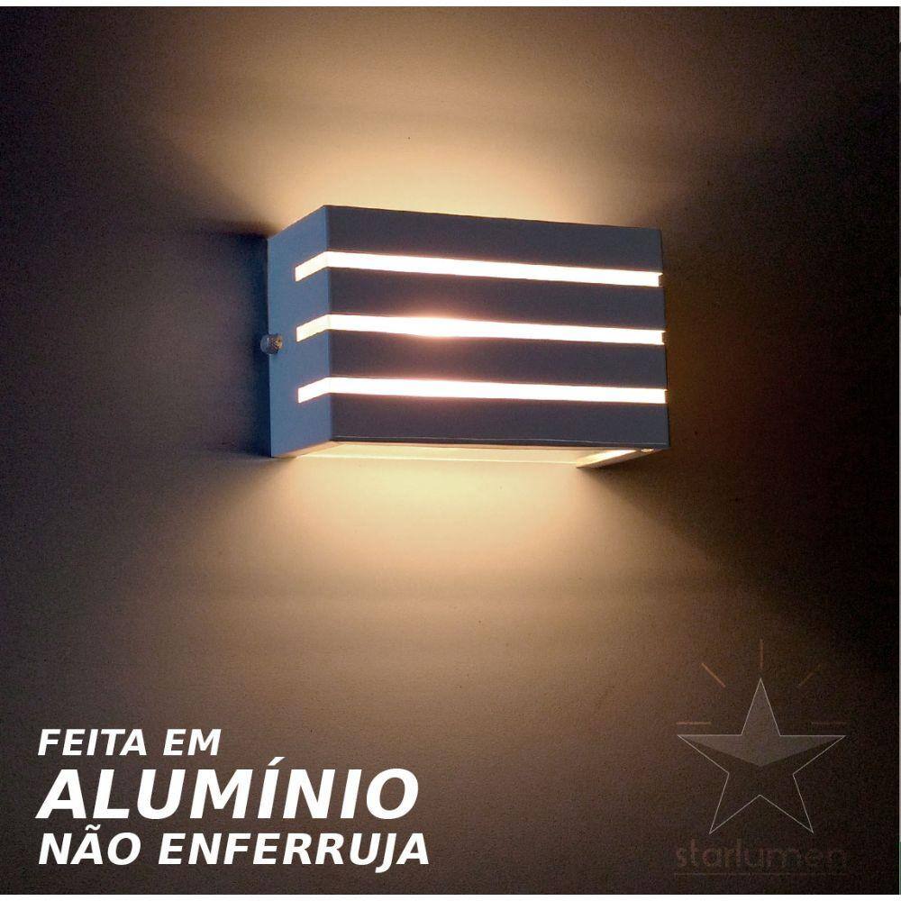 Arandela frisada retangular pequena em aluminio externa Extra